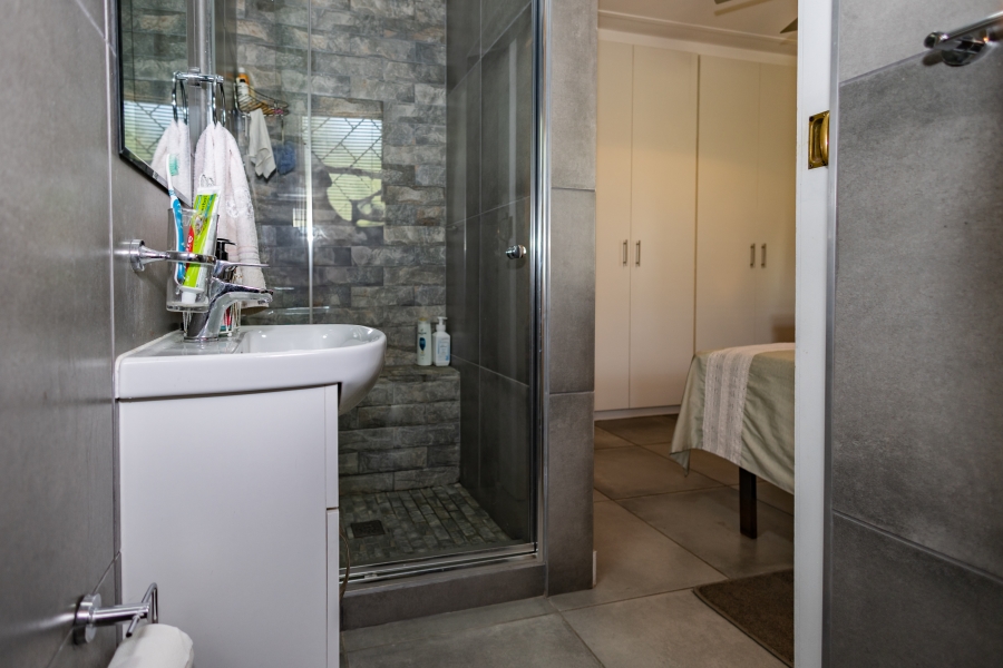 3 Bedroom Property for Sale in Somerset Park Western Cape